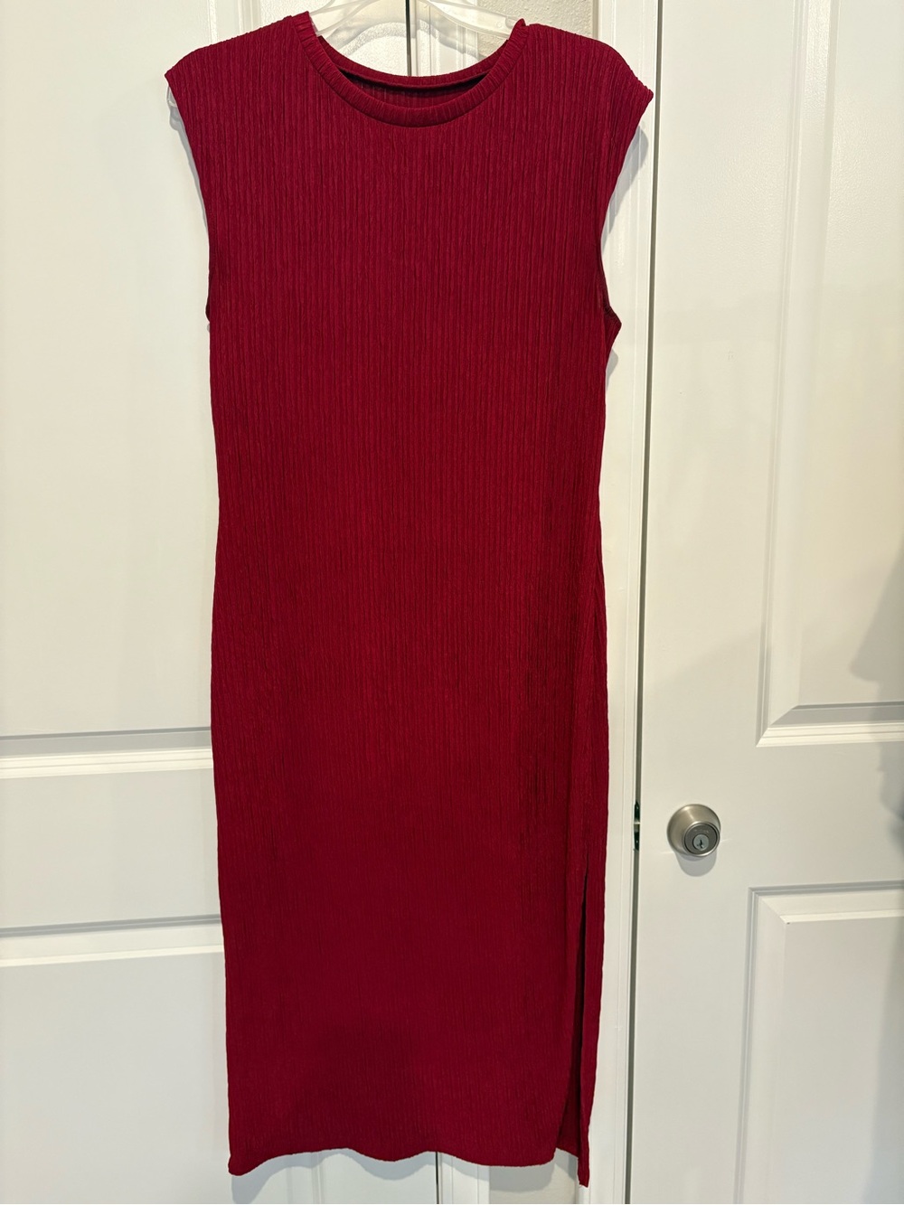 SUMMER SALE
Sleeveless Ribbed Midi Dress with Side Slit - Picture 3 of 3